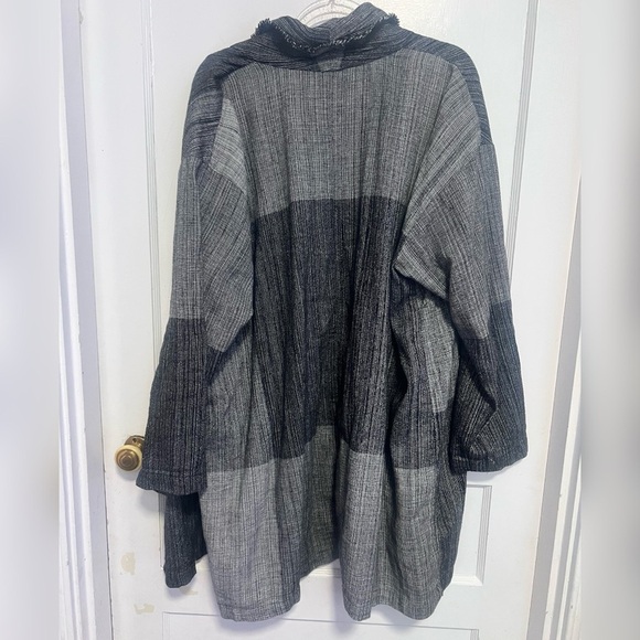 Eileen Fisher 
Color-Block Shawl Collar Lagenlook Jacket One Size $258 - Picture 7 of 7